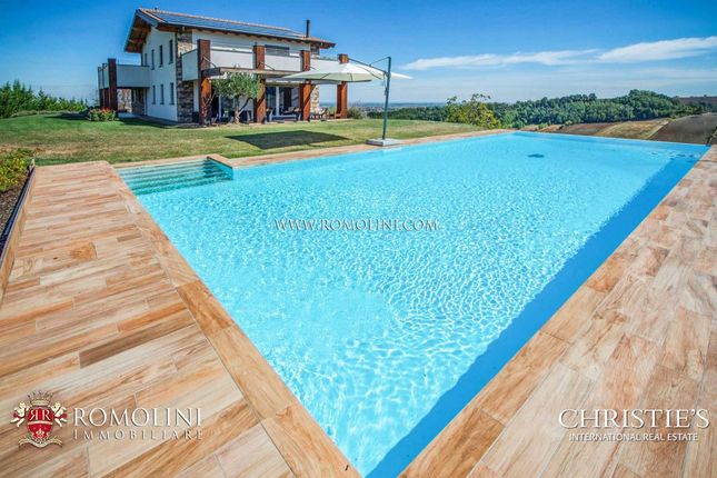 Villa for sale in Parma, Emilia-Romagna, Italy