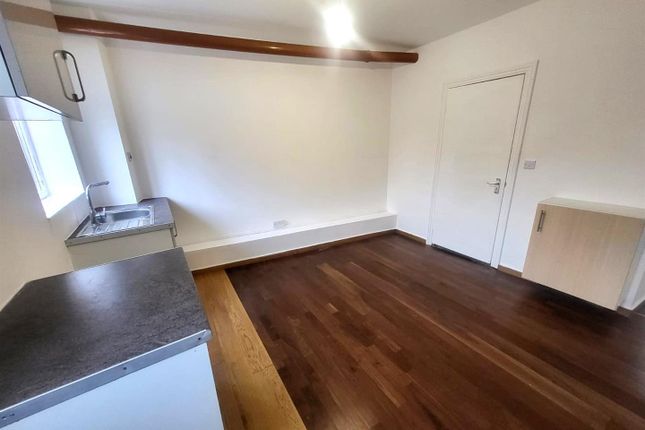 13A, High Street, Wolverhampton photo 4