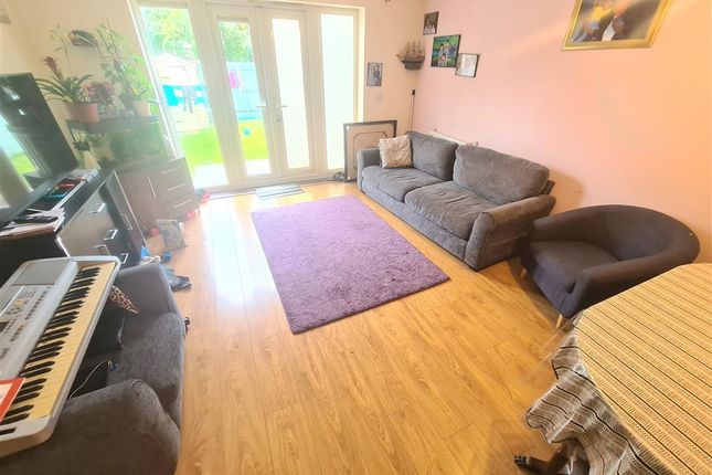 111, James Street, ALFRETON photo 4