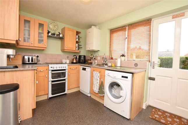 57, Wilfred Avenue, West Yorkshire photo 3