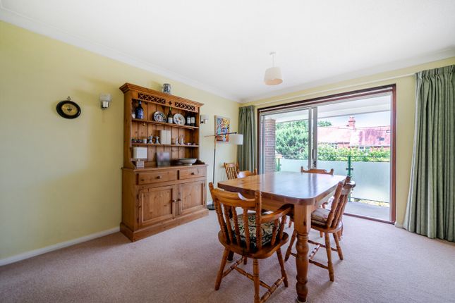 Flat 8, Mimosa Court,, Granary Lane, Devon photo 4