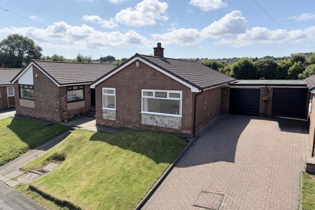 2-bed house on 7, Oak Tree Crescent, Stalybridge, £310,000