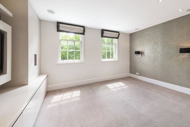 Terraced house for sale in Greens Court, Lansdowne Mews