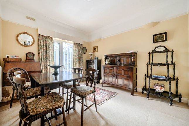 18 Homefield Avenue, Bognor Regis photo 3