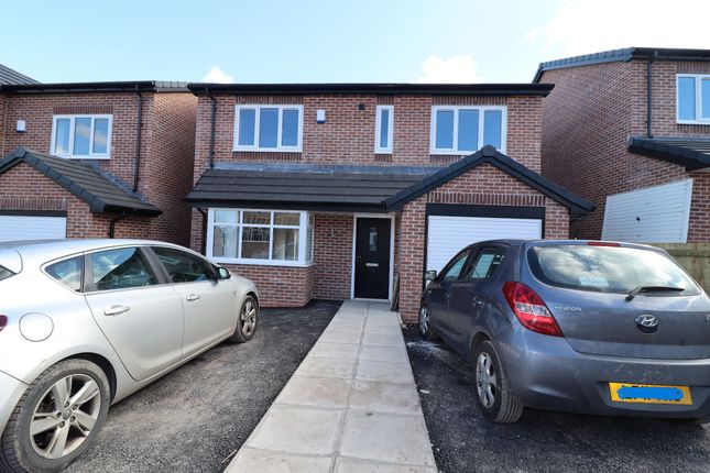 Detached house to rent in Meadowbrook Rise, Blackburn