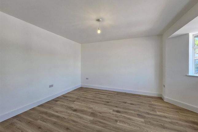 End terrace house to rent in Royal Lane, Hillingdon, Greater London