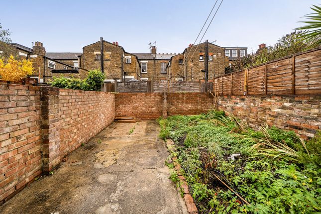 Oaklands Road, W7, Hanwell photo 4