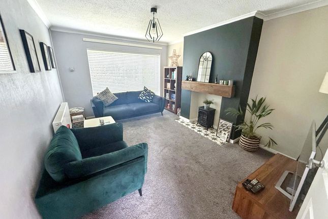 8, Meadow Way, Durham photo 2