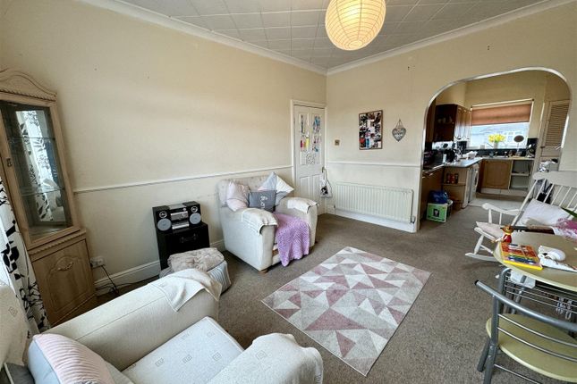 Flat to rent in North Road, Darlington
