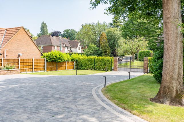 44, Longaford Way, Brentwood photo 2