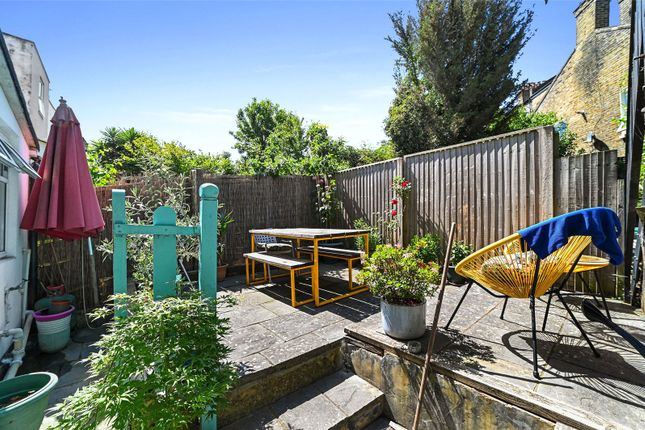 131a, Chatsworth Road, London photo 4
