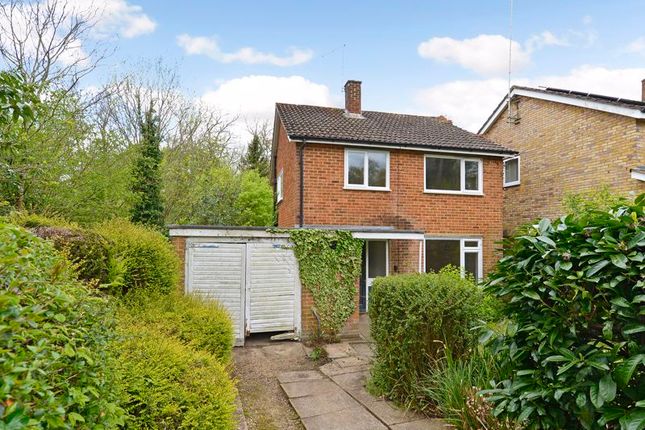 Thumbnail Detached house for sale in Gaskyns Close, Rudgwick, Horsham