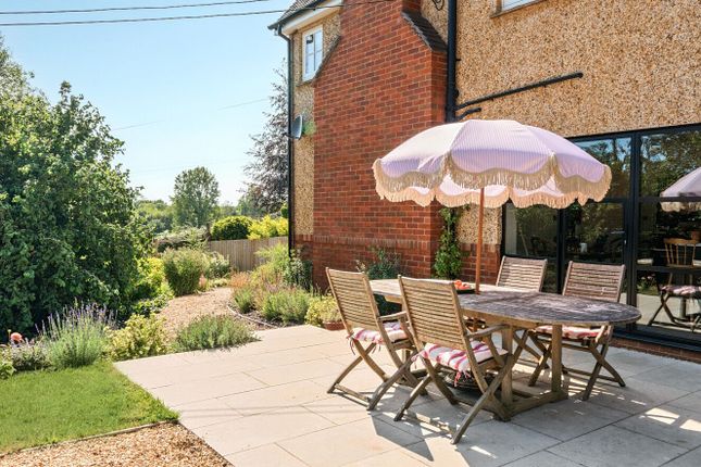 1 Brackenhill Cottages, Ringwood photo 3