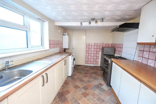 29 Queens Road, High Wycombe photo 3