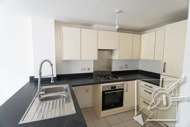 18, Burroughs Drive, Dartford photo 4