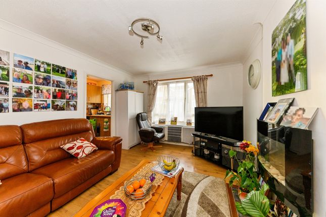 2, Gainsborough Road, Stamford photo 4