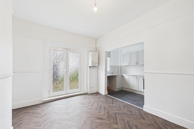 8, Clarence Road, Wallasey photo 4