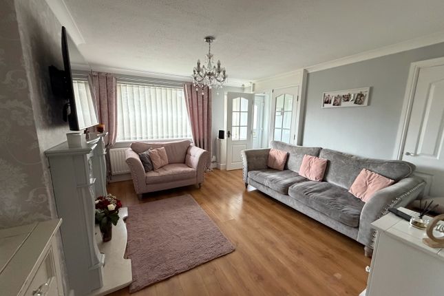 4, Dale Close, Stockton-on-tees photo 3
