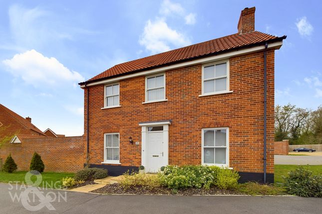 Link-detached house for sale in Heron Rise, Wymondham