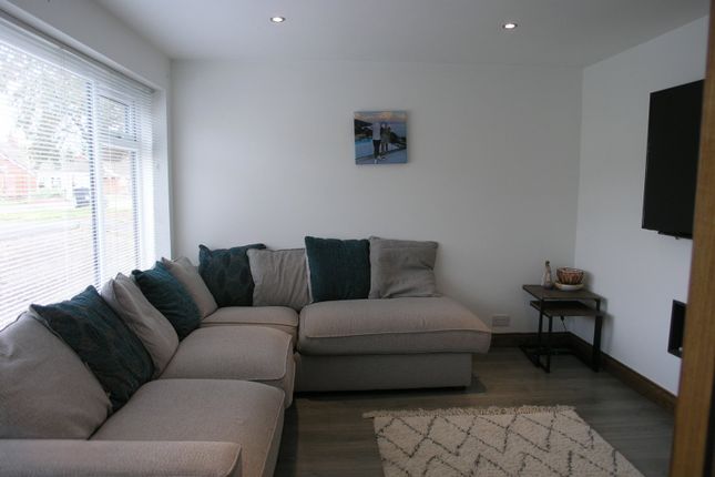 55, Granville Drive, Kingswinford photo 2