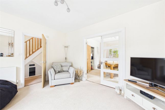 6, Woodend Road, Camberley photo 4