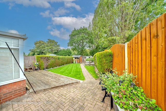 18, Alder Crescent, Walsall photo 4