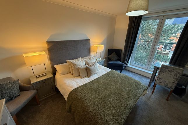 Room 2, Derby photo 4