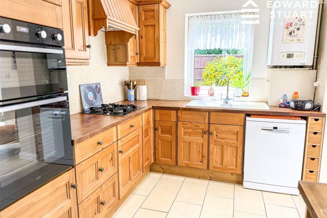 22, Medeswell, Peterborough photo 4