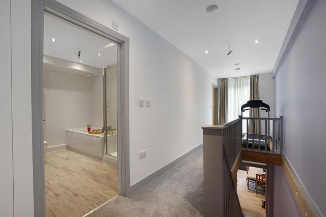 Flat for sale in High Street, Chatham