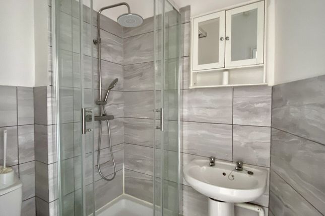 Flat 3 1, York Road, Great Yarmouth photo 3
