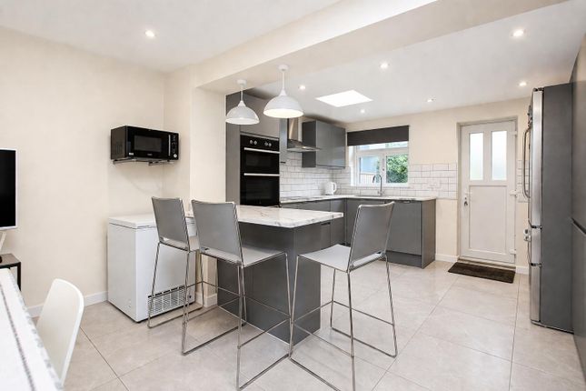 20, Reston Path, Borehamwood photo 3
