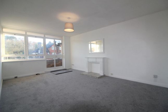 Flat 4, 30 Crescent West, Barnet photo 2