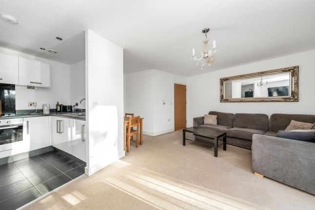 1-bed flat on Flat 3, 68 Fairthorn Road, Charlton, £285,000