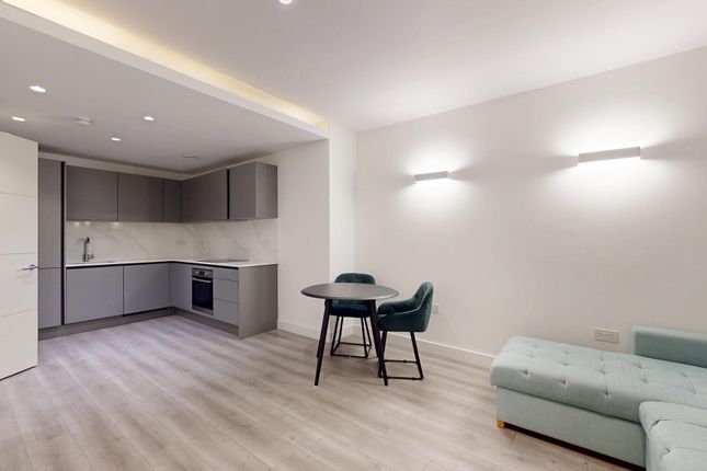 New Horizons Court, Brentford photo 5