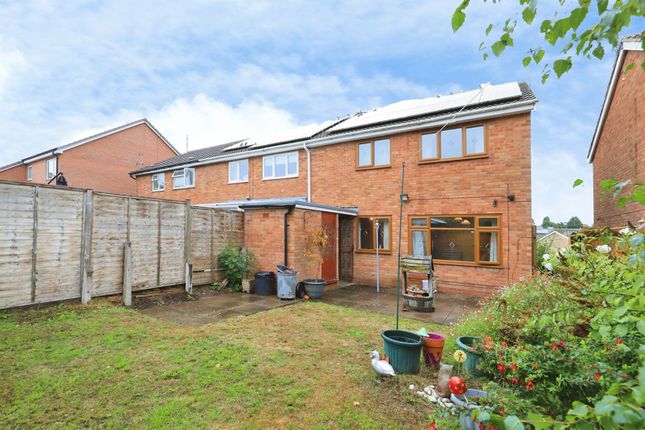 65, Wordsworth Crescent, Kidderminster photo 2