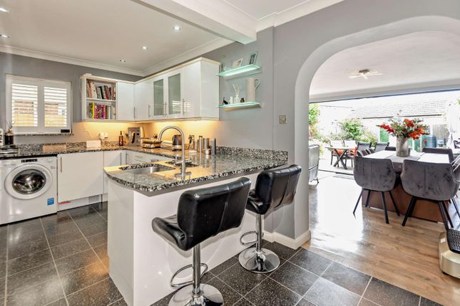 23, Albain Crescent, Ashford photo 4