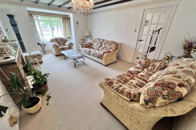 22, Turnberry Drive, Wilmslow photo 3