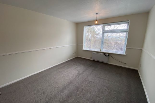 35, Woodgrange Court, Rawdon Drive, Hoddesdon photo 3