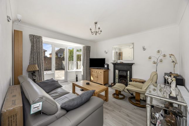 19, Keymer Crescent, Goring by Sea photo 4