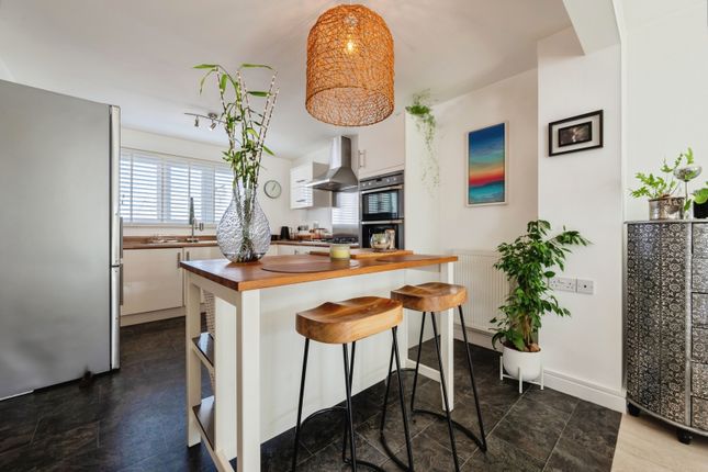 7, Jubilee Close, Padstow photo 2