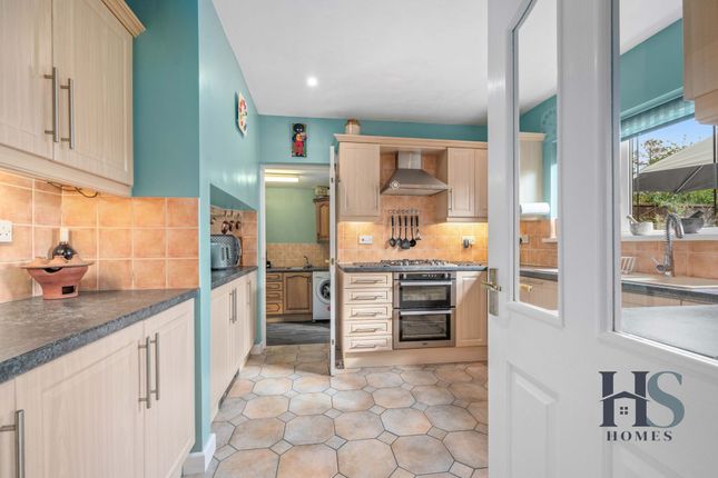 1 Dene Hollow, Birmingham photo 3