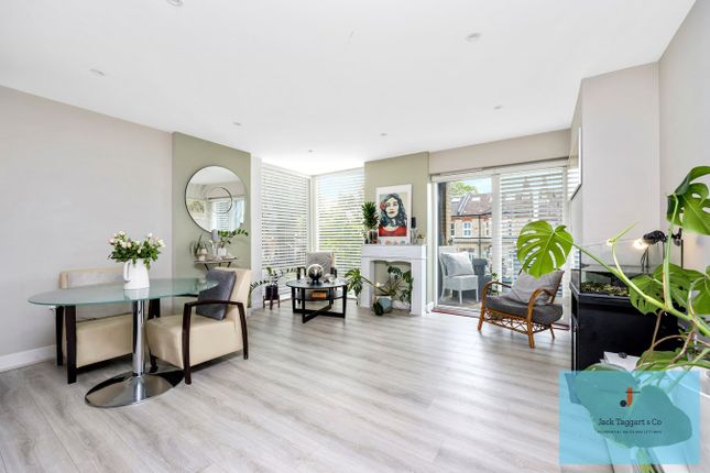 Flat for sale in Hove Park Gardens, Hove