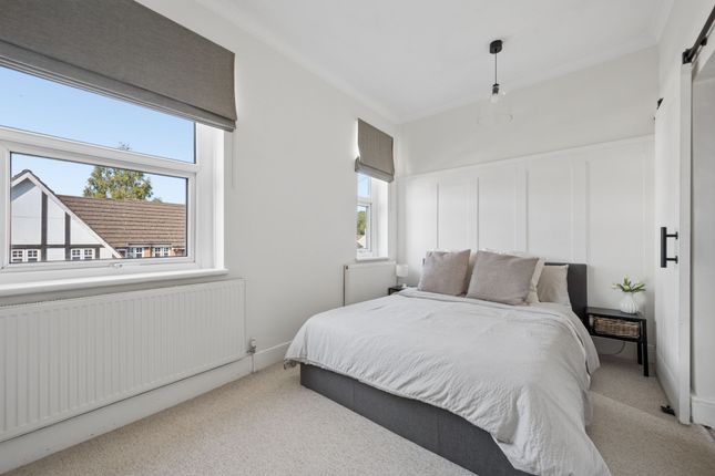 28 Moorside Road, Manchester photo 4