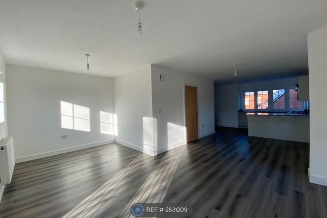 Lacewood Close, Bestwood Village, Nottingham photo 2
