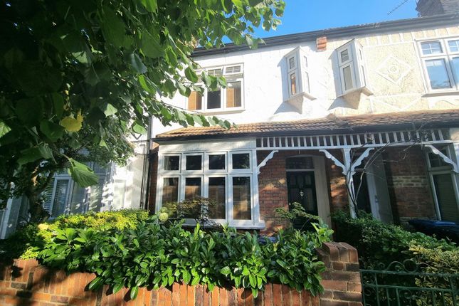 Convent Gardens, Ealing photo 3