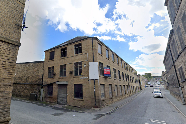 Industrial to let in Hall Lane, Bradford