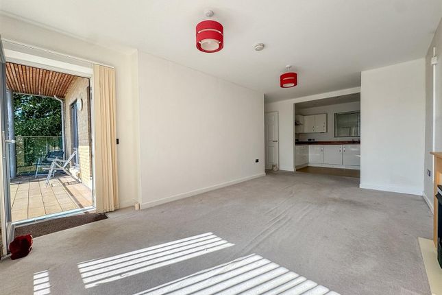 Flat 19, Tamar Court, Tamar Road, Weston-Super-Mare photo 5