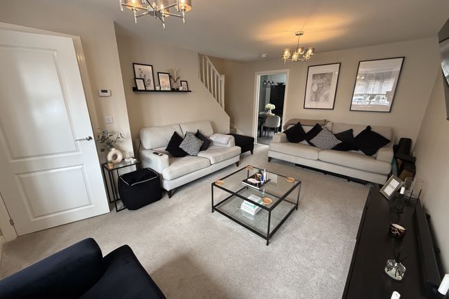 22 Burgess Avenue, Goole photo 3