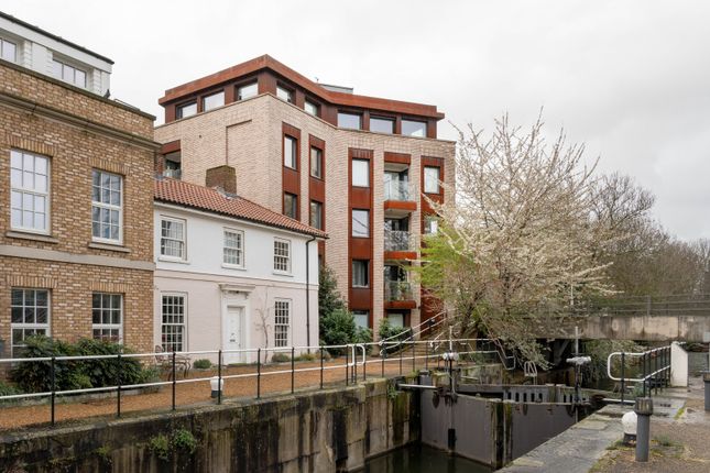 Flat for sale in Blaker Road, London