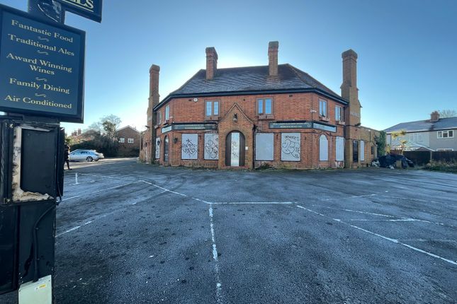 Thumbnail Pub/bar for sale in Cheam Common Road, Worcester Park